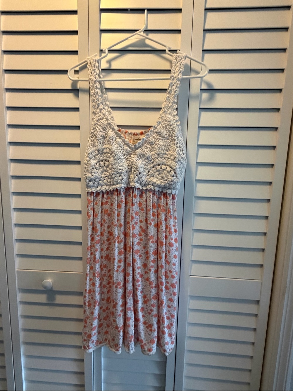 Jessica Simpson White Crochet Bust Midi Dress with Peach Floral Skirt